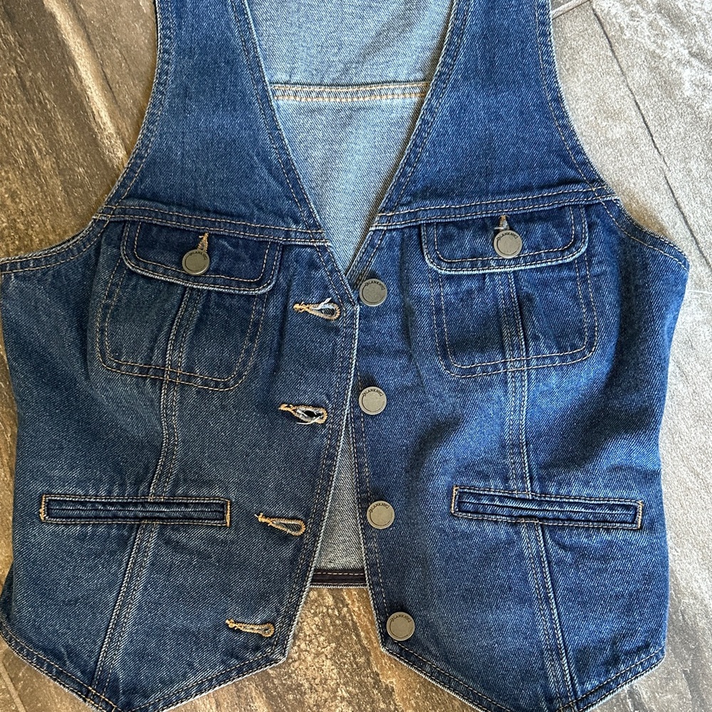Blank NYC Blue Denim Sleeveless Vest - Picture 4 of 4